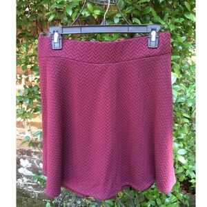 Living Doll- MAROON BLACK SHORT SKIRT- Size Large- EUC